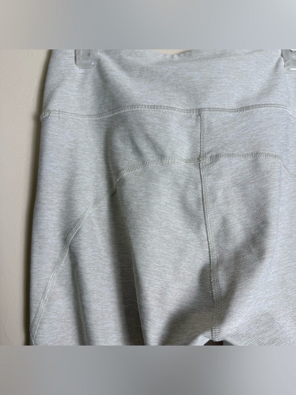 Outdoor Voices Colorblock Grey and Heathered Cream Active Leggings - Picture 3 of 5
